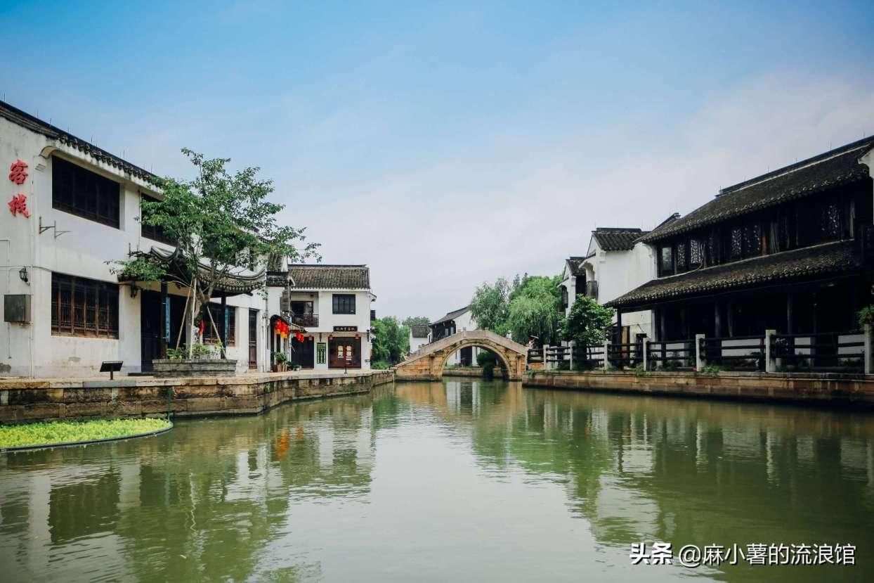 《高龄津贴制度：关爱老年人的温暖力量，引发社会热议！》
